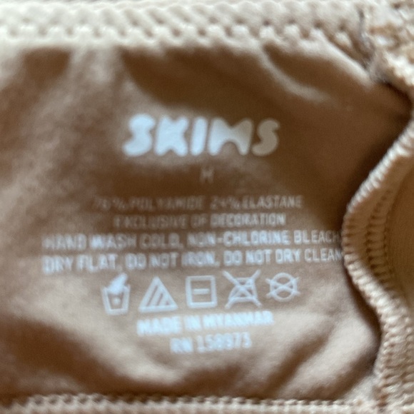 SKIMS Bra & Panty Set Sz M Color Clay NWT - Picture 8 of 9